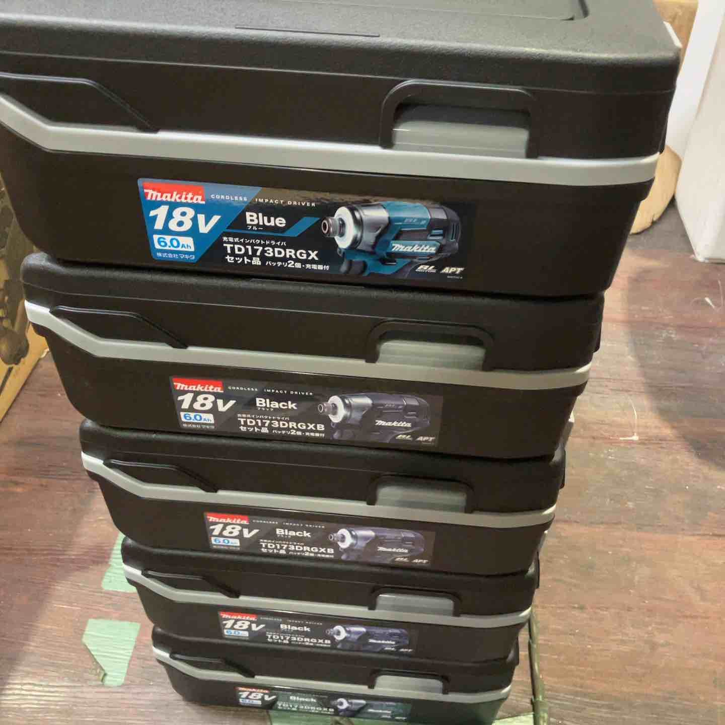 マキタ makita コードレスインパクトドライバー 5台セット 黒4台青1台