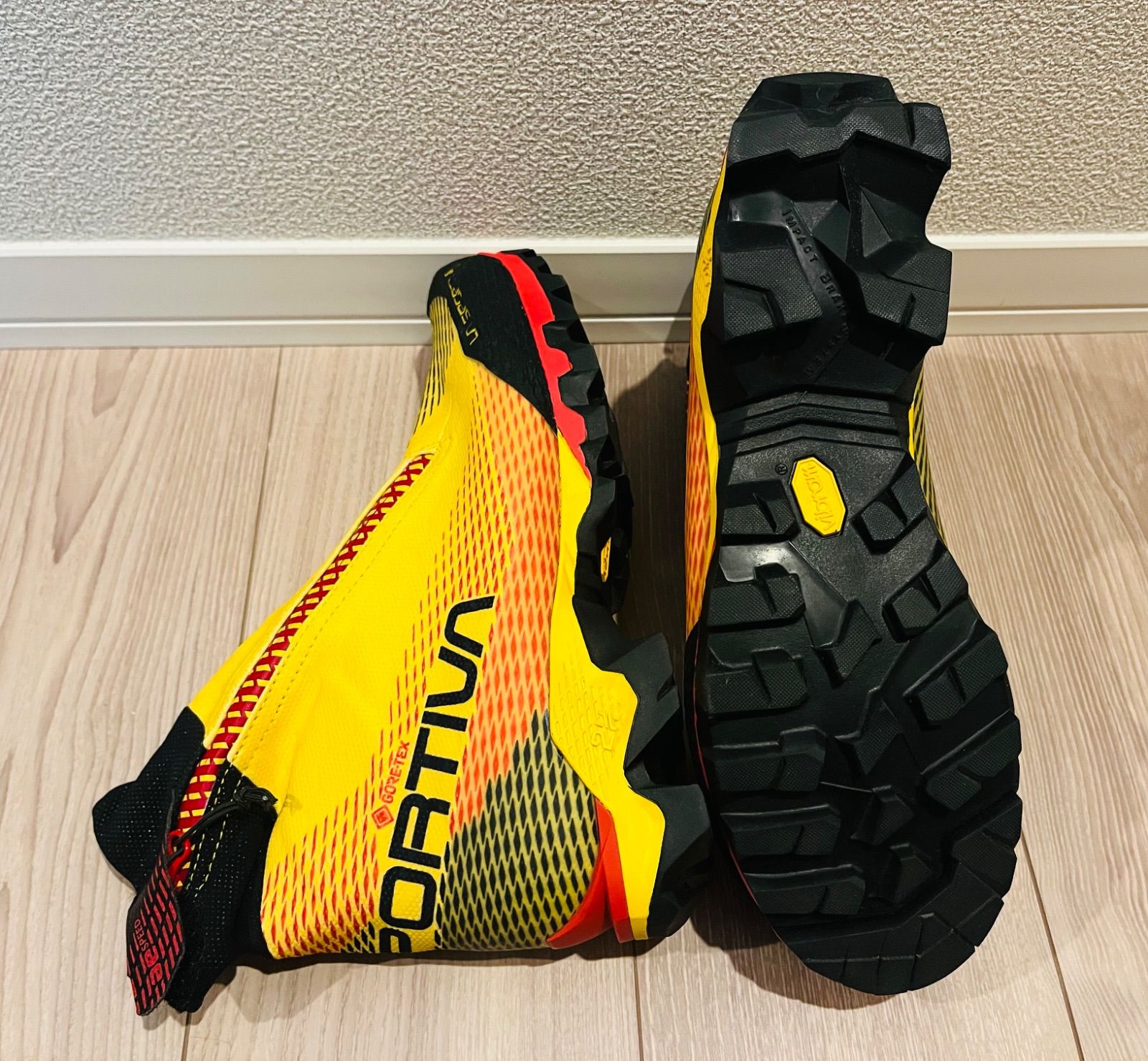 き交渉大 EU 43.5 27.6 cm スポルティバ エクイリビウム スピード GTX アプローチ 登山靴