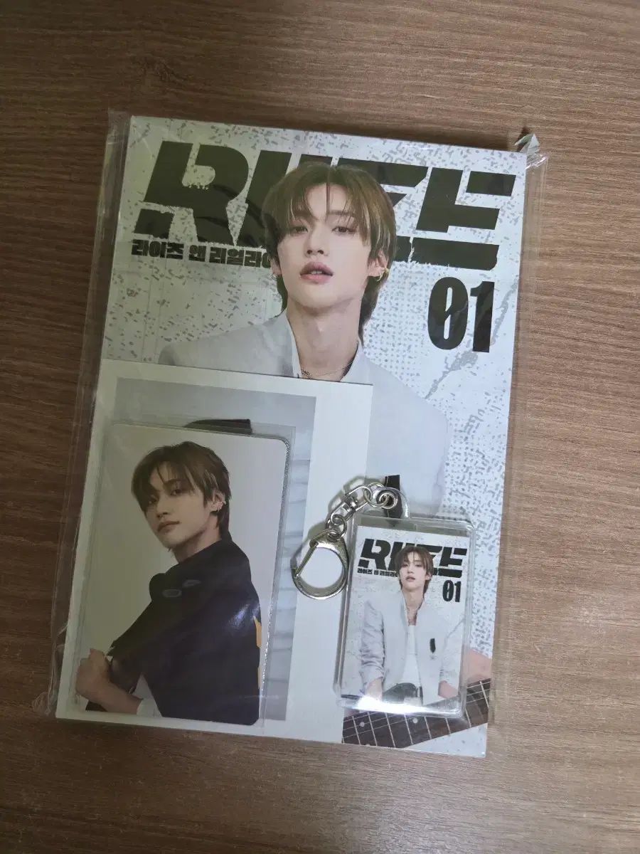 RIIZE ライズ ウォンビン WONBIN コミックBOOK MD ライジングラウ LAWOO