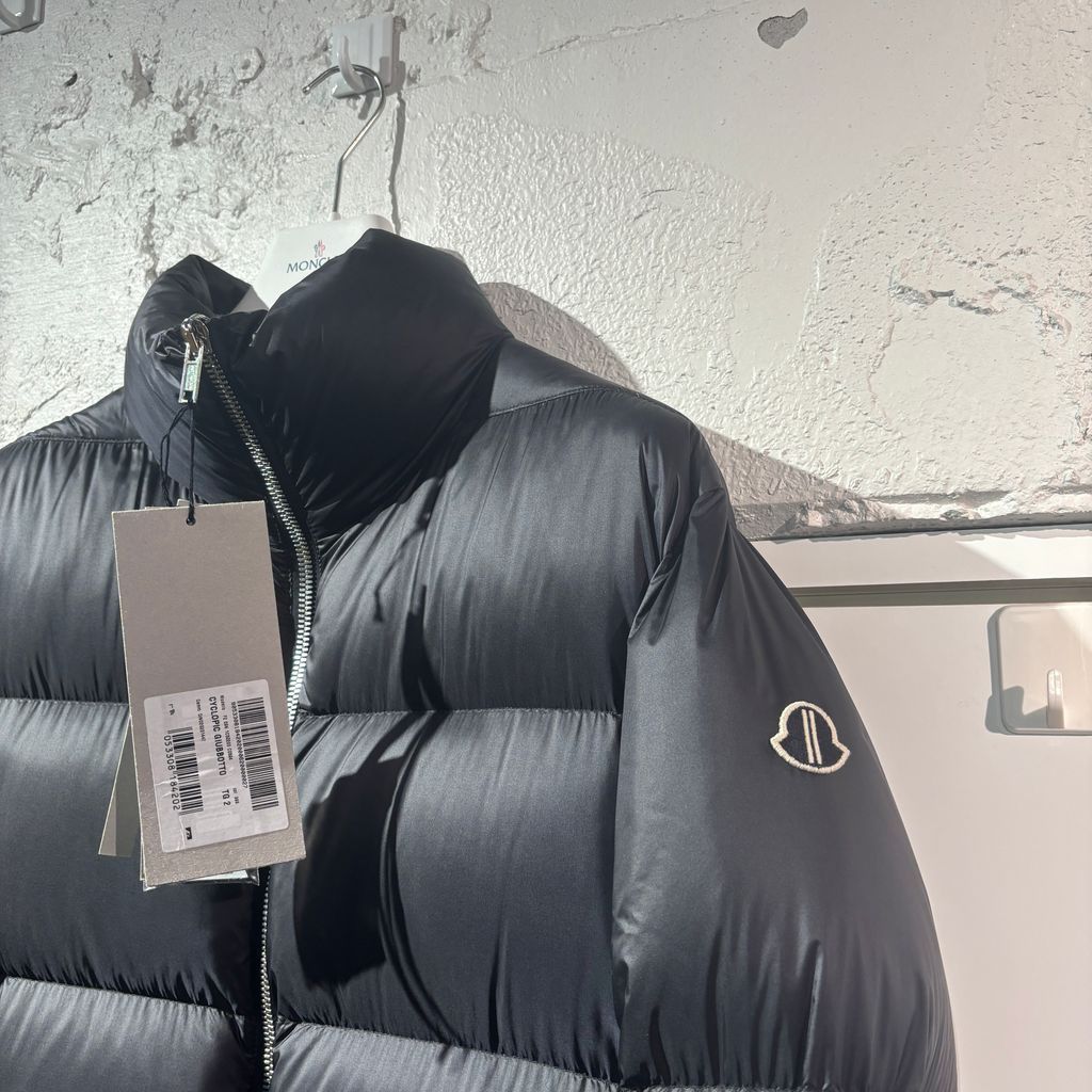 モンクレール リックオウエンス コラボ CYCLOPIC ダウンジャケット00 モンクレール リックオウエンス コラボ CYCLOPIC ダウンジャケット00