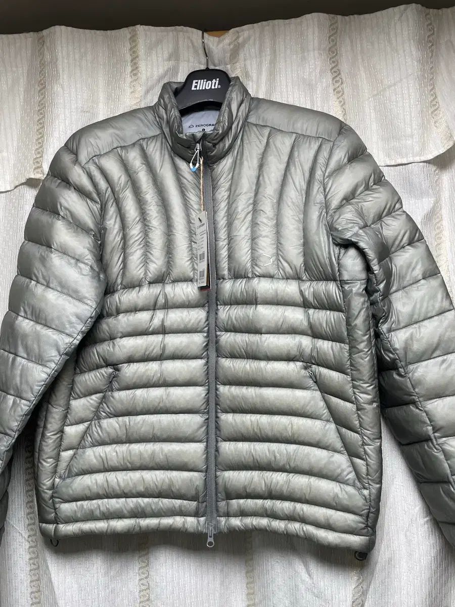 ゼログラム ラモナ120 グース ゼロライト スタン ダウン