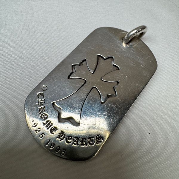 CHROME HEARTS クロムハーツ ドッグタグ カットアウトクロス タイニーCHクロス