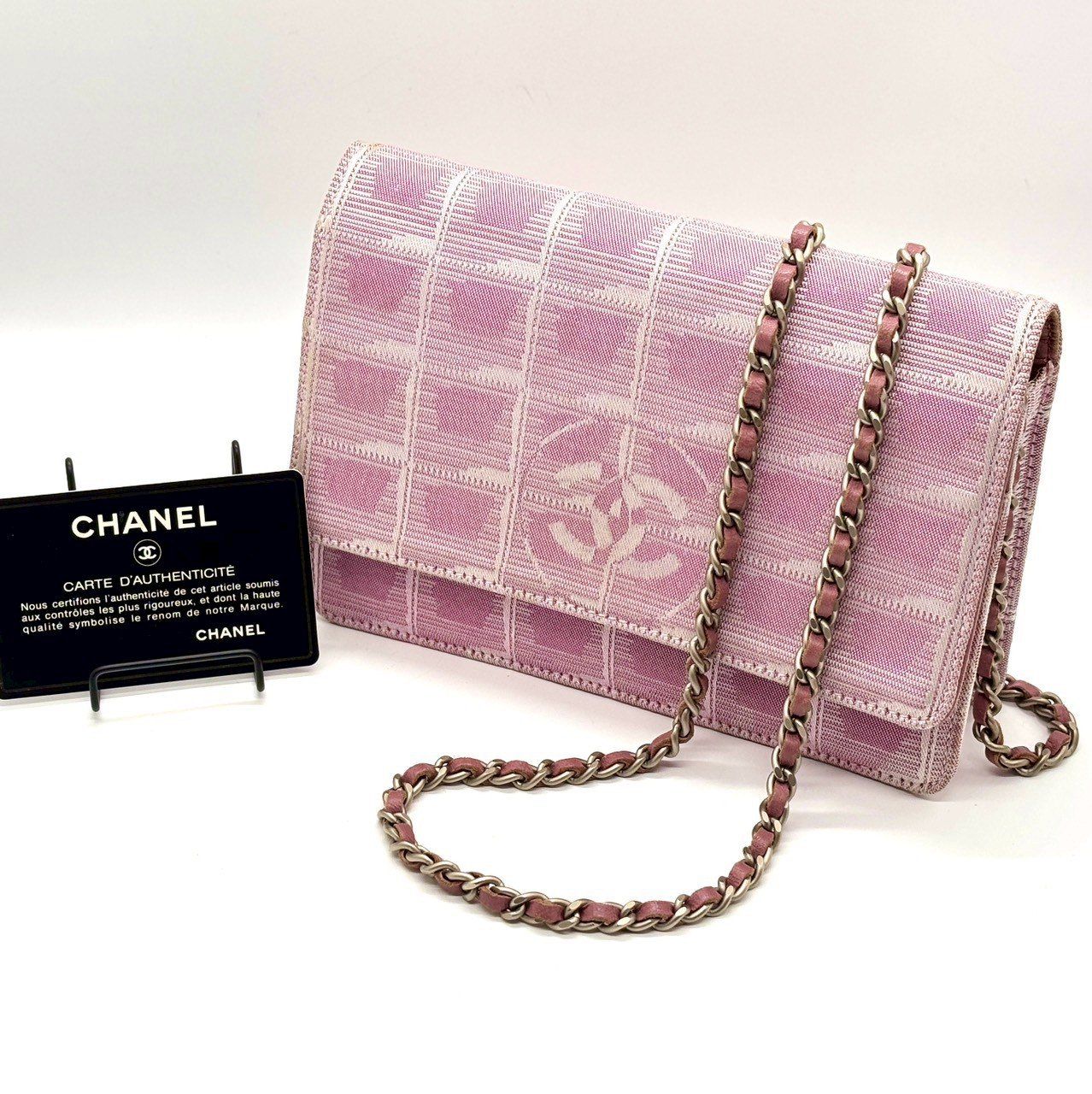 人気モデル✨CHANEL　エナメル　チェーンウォレット　ショルダーバッグ　ピンク 人気モデル✨CHANELエナメルチェーンウォレットショルダーバッグピンク