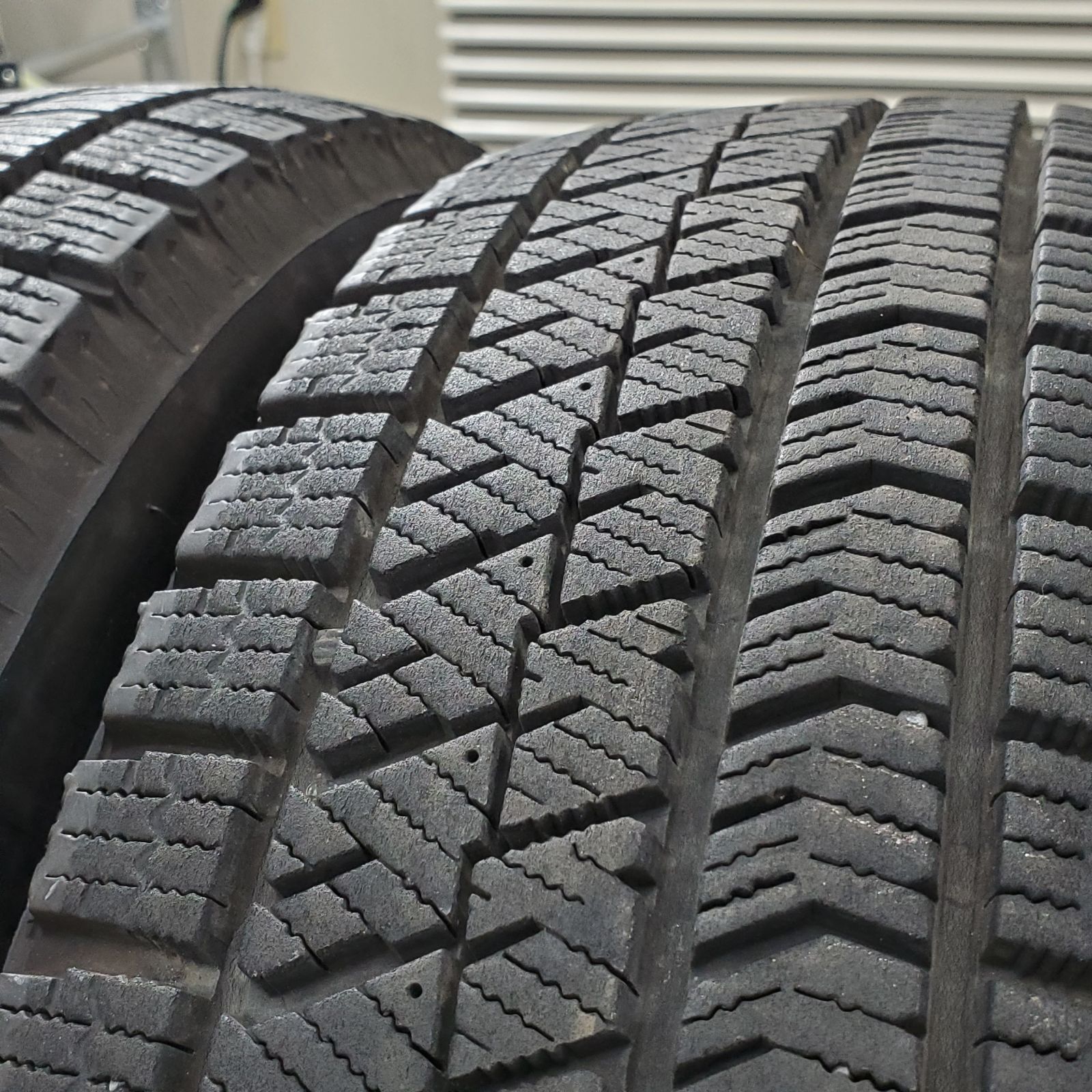 スタッドレスタイヤ 1248