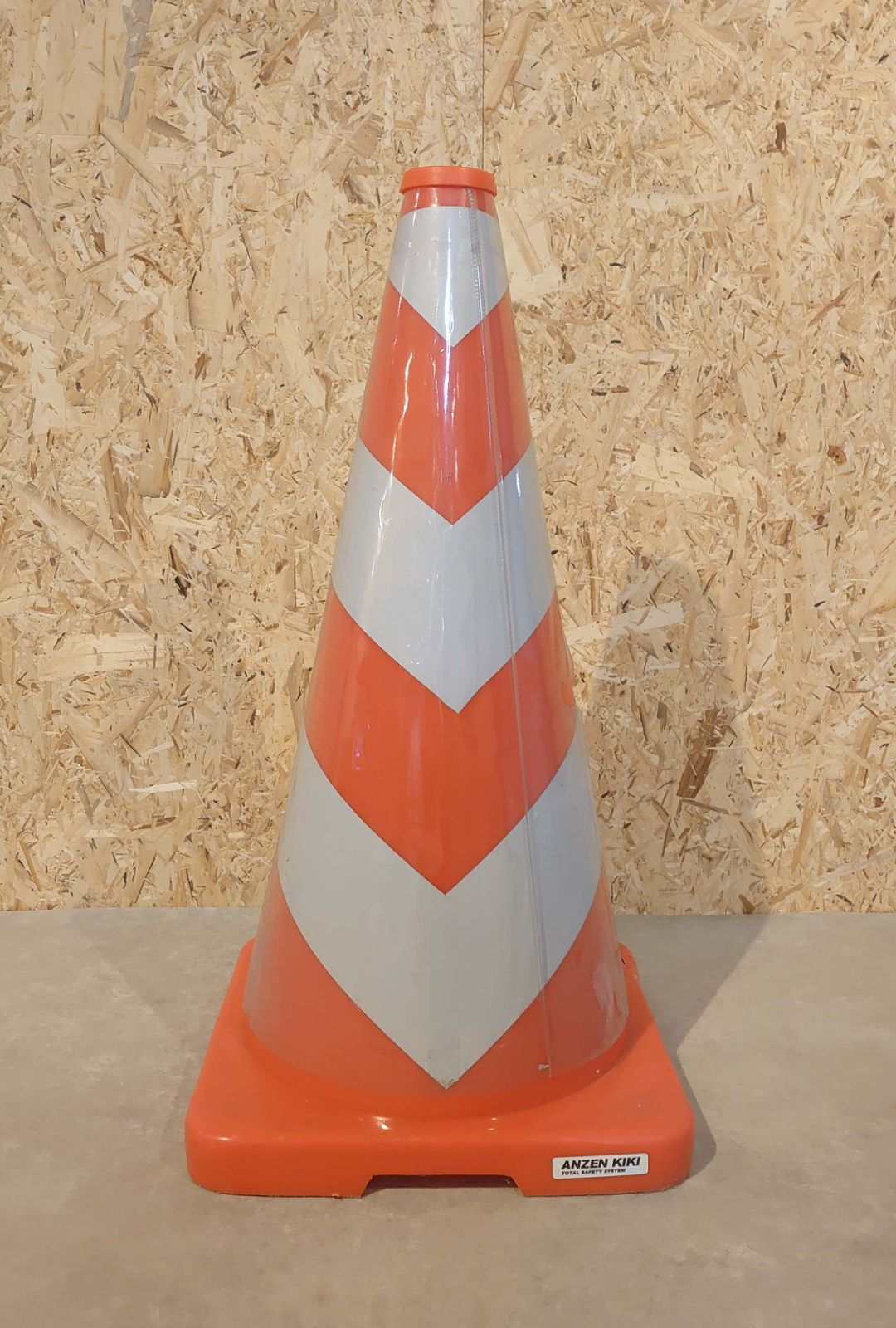 品 ヘビーコーン 赤|白 H 700 5本セット カラーコーン パイロン セフティコーン 三角コーン 重り付きコーン ウエイト付きコーン 重量コーン スコッチコーン 反射コーン