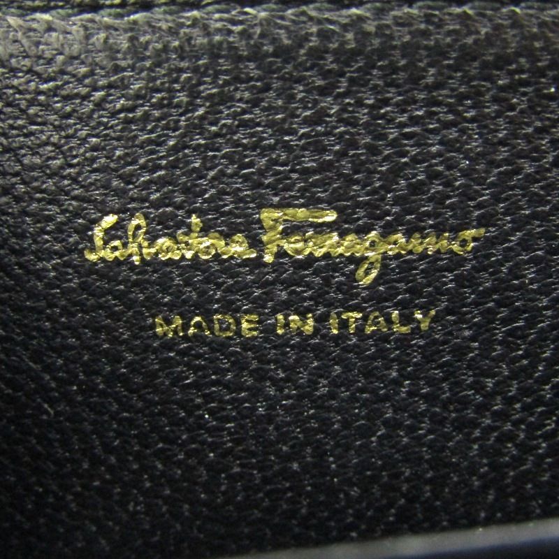 Salvatore Ferragamo サルヴァトーレフェラガモ 小銭入れ 22C135