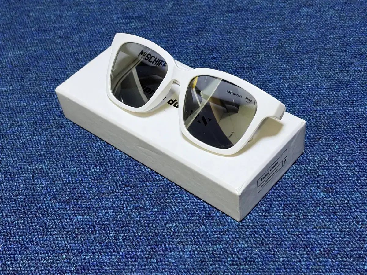 スタンプ スタジオ サングラス