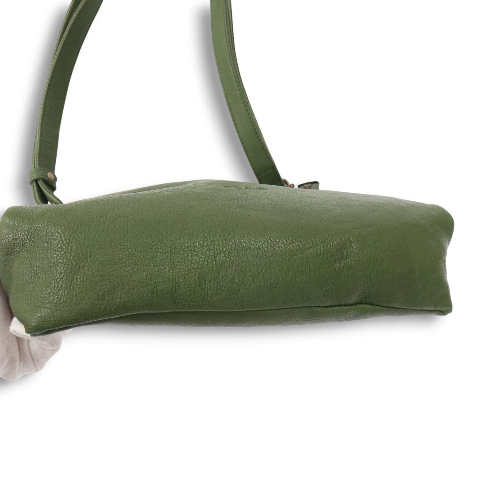 新品 未使用】 Dakota ダコタ 牛革☆ リアル カウ レザー ショルダー 