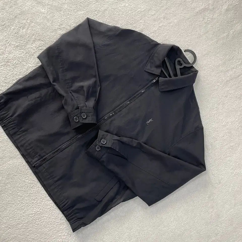 Yves SAINT Saint Laurent（ブルゾン）のフリマアイテム一覧 YVES