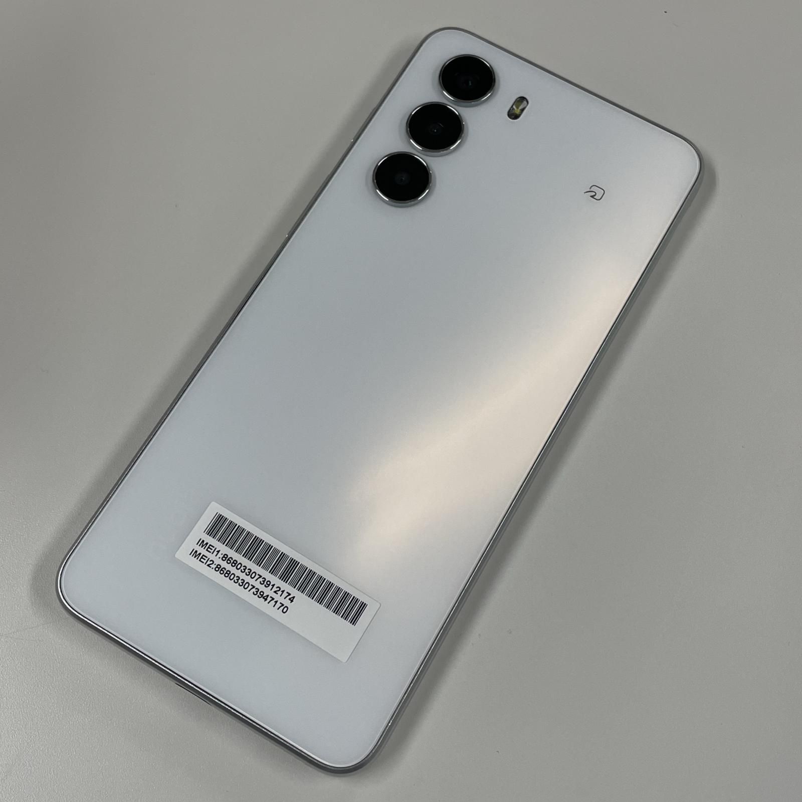 Y!mobile nubia S 5G A403ZT ホワイト - メルカリ