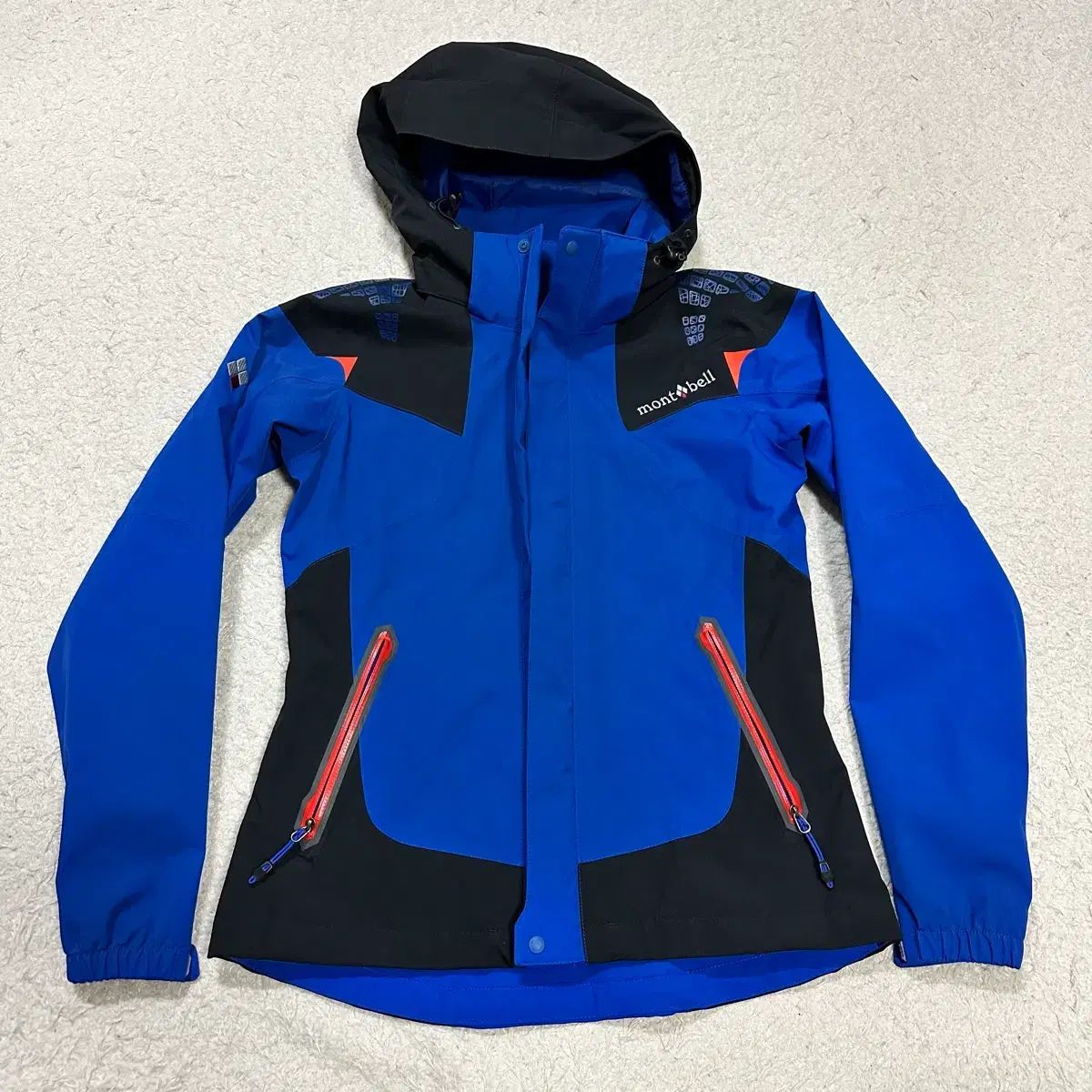 V12 ヴィトゥエルブ ダンボールニット サイドロゴ イージーパンツ