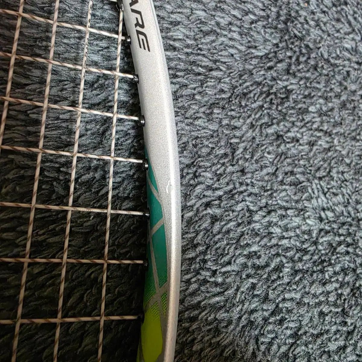 YONEX ヨネックス ₍ナノフ 555 バドミントンラケット 4 U