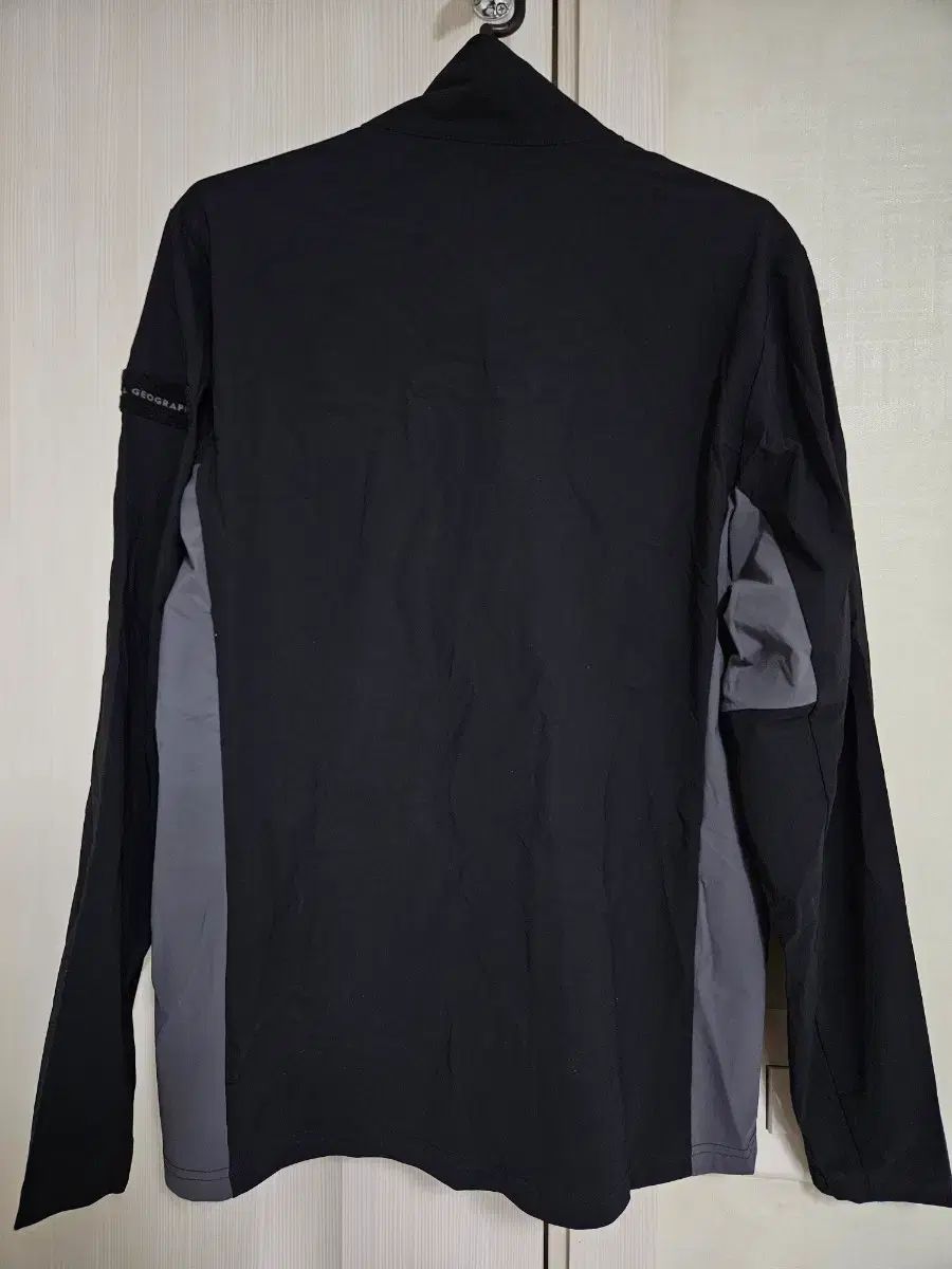 National Geographic ナショナルジオグラフィック 登山ウェア セット m サイズ