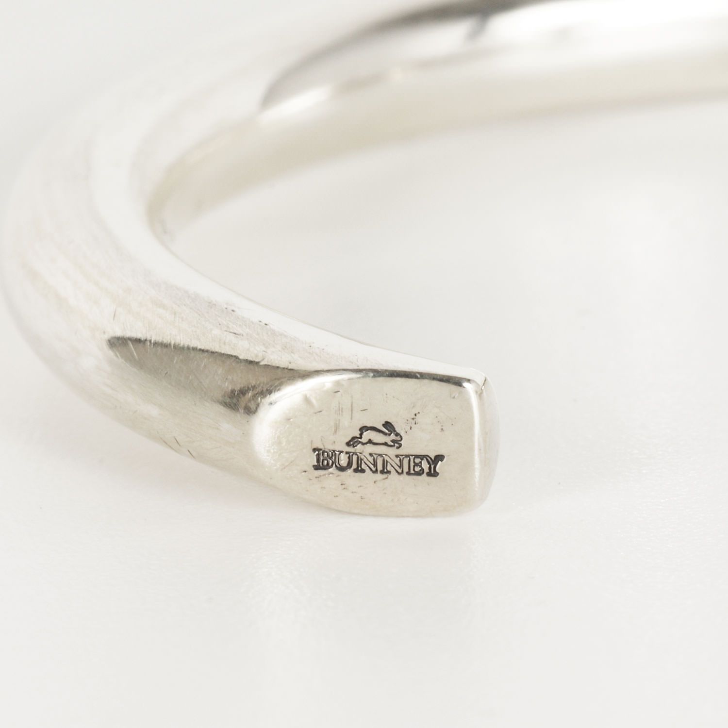 美品】BUNNEY バニー フラット シルバー バングル (Single Facet Toque
