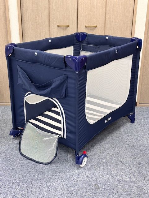  クリーニング済み み 説明書付 ポータブルベビーベッド カトージ KATOJI おむつ替えテーブル付 ベッド ベビー用寝具 ベッド