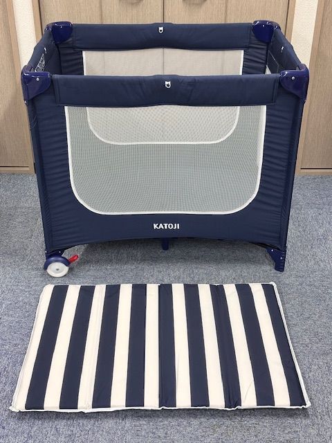 ポータブルベビーベッド カトージ(KATOJI) おむつ替えテーブル付