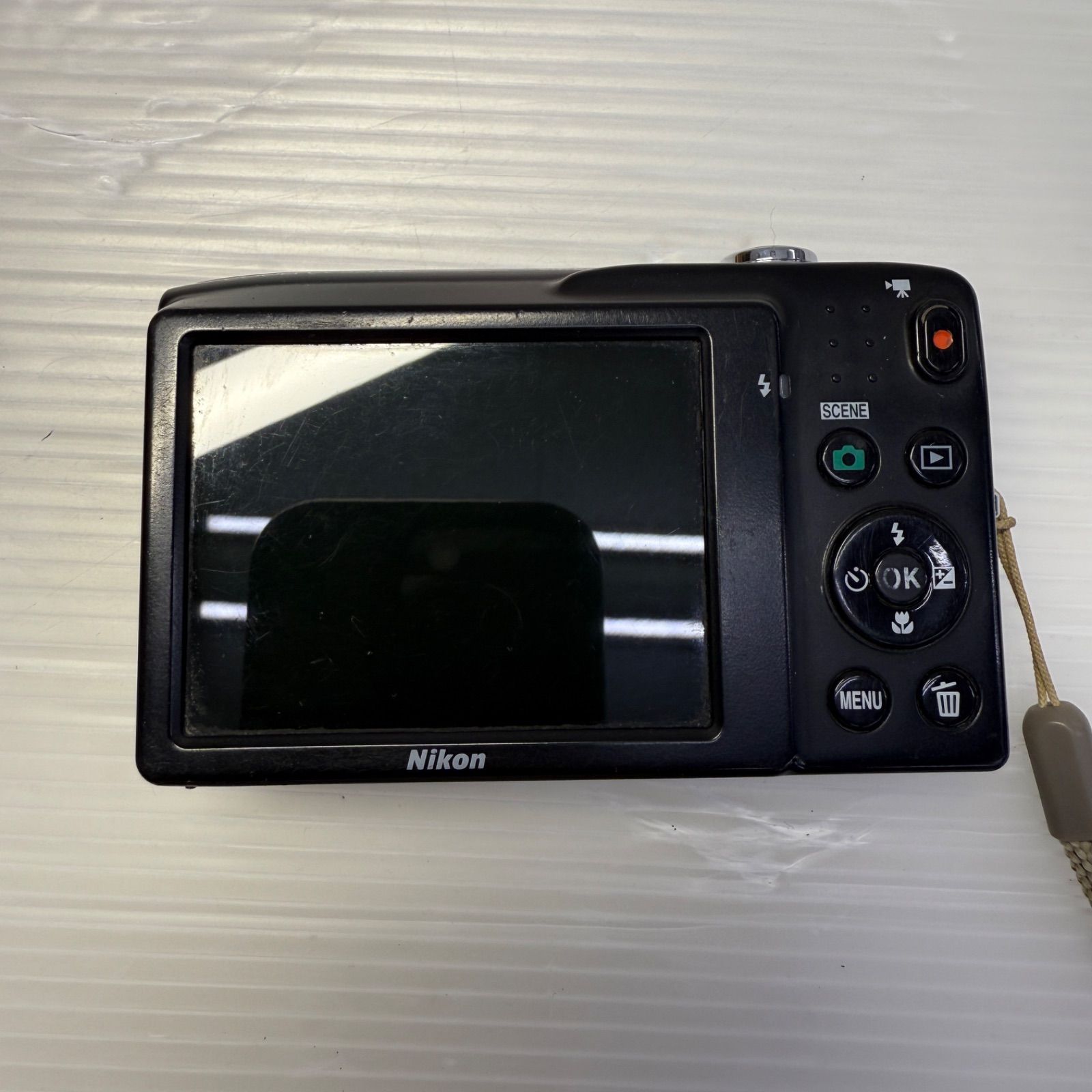 ☆ニコン クールピクス☆S2700 Nikon COOLPIX シルバー デジカメ