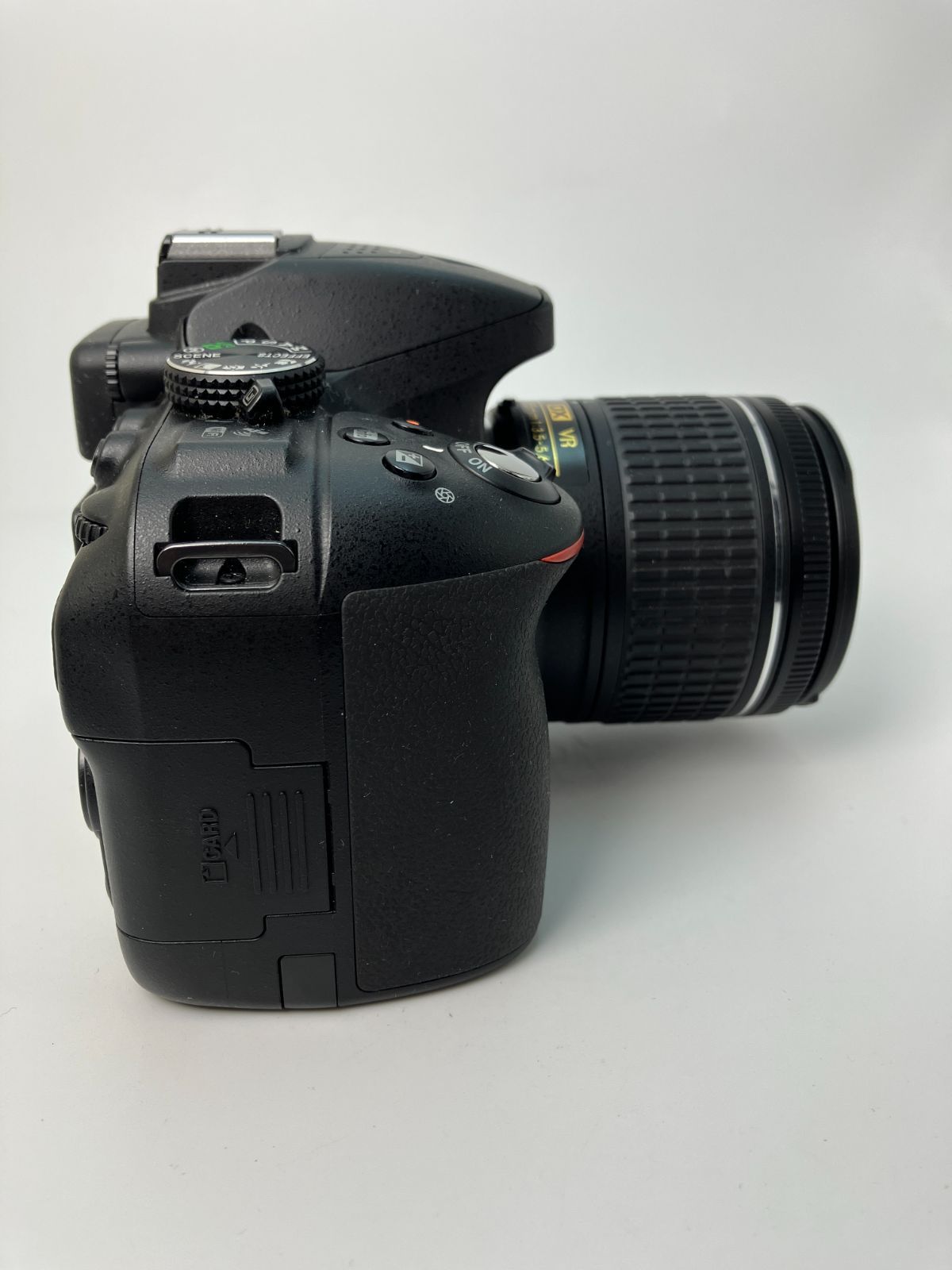返品保証・動作確認済】Nikon D5300 + AF-P DX NIKKOR 18-55mm VR
