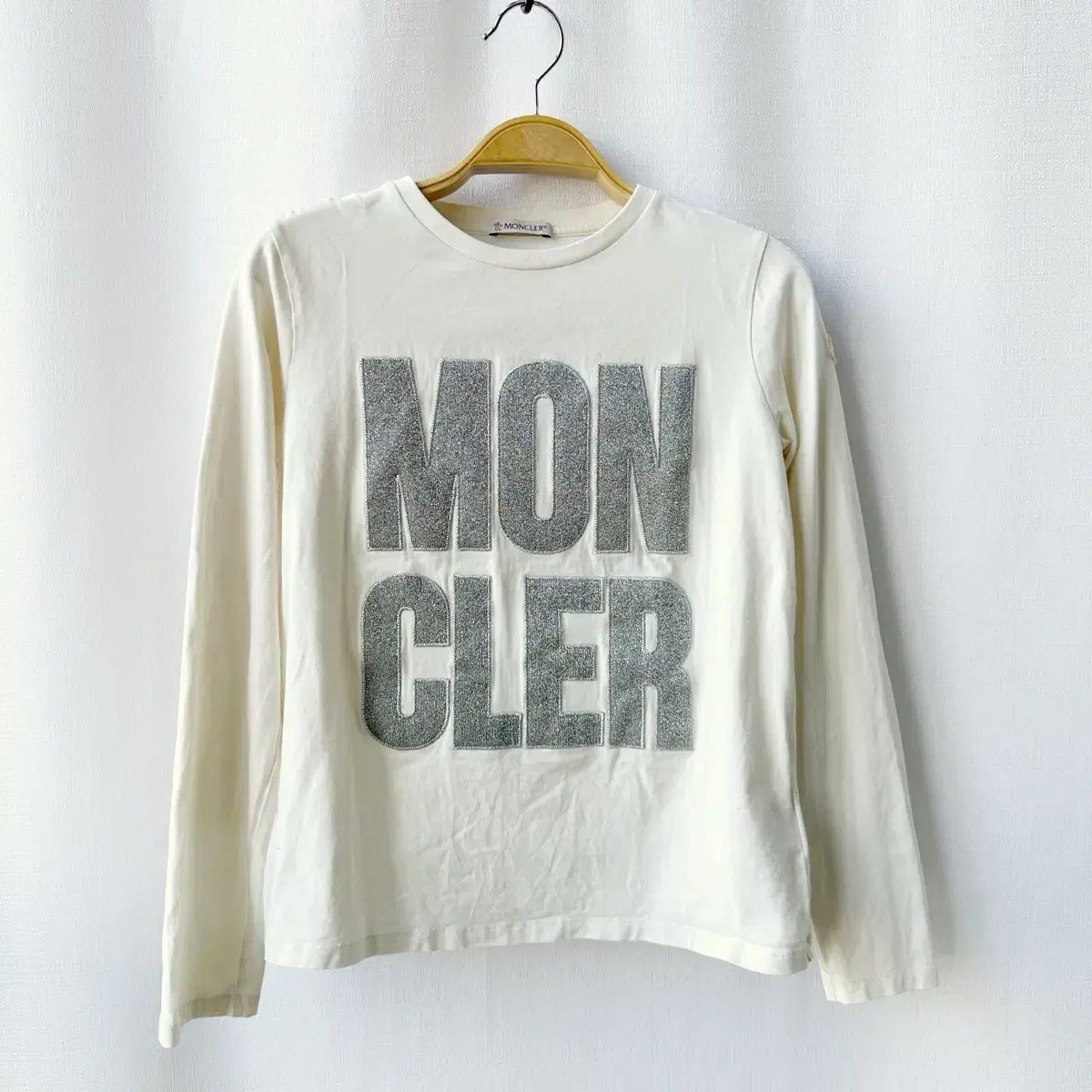 モンクレール ジュニア グリッター BIG レタリング 袖 ワッペン 長袖 Tシャツ アイボリー 12 A