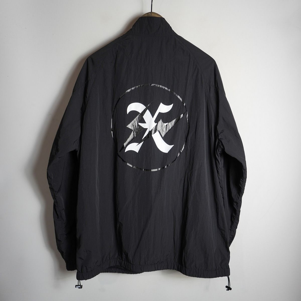 GOD SELECTION XXX FRAGMENT ナイロンハーフジップJKT 美品 24SS GOD SELECTION XXX × FRAGMENT フラグメント Nylon Half Zip