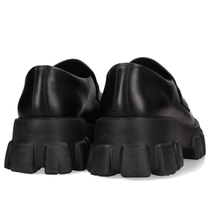 プラダ 2DE129 モノリス ブラッシュドレザーローファー メンズ 10