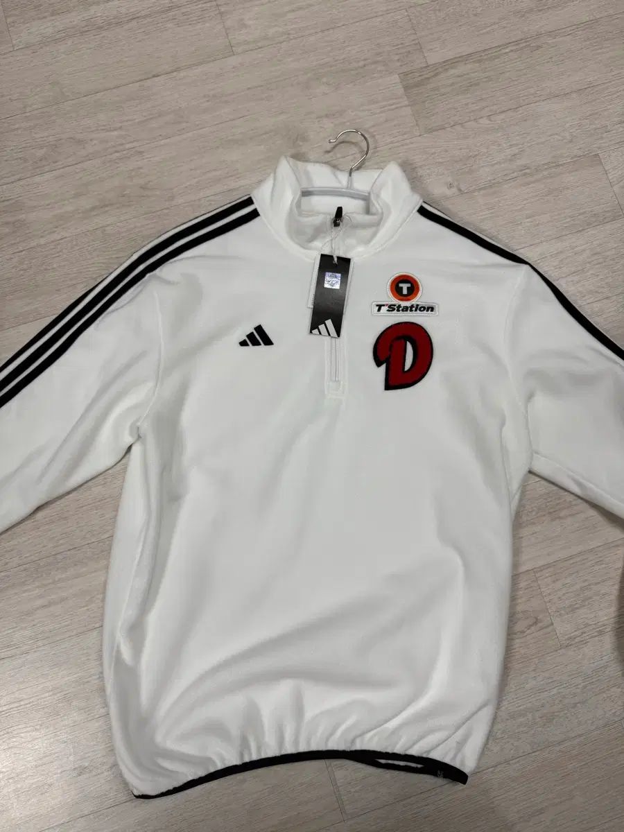 斗山ベアーズ アセンティック プルオーバー M