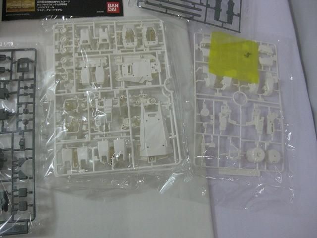  未組立 プラモデル MG 1 100 ガンダム５号機 RX 78 5 プラモデル おもちゃ