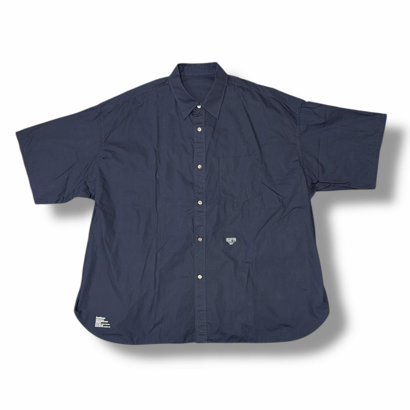 参考上代15400円 FreshService TYPEWRITER CORPORATE S/S REGULAR COLLAR SHIRT レギュラーカラーシャツ 長袖シャツ フレッシュサービス FSW-22-SH-103 ネイビー F （3231M）
