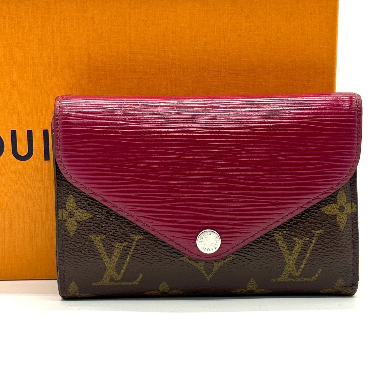 ひと目で恋する異素材の美】 LOUIS VUITTON ルイヴィトン 三つ折り財布