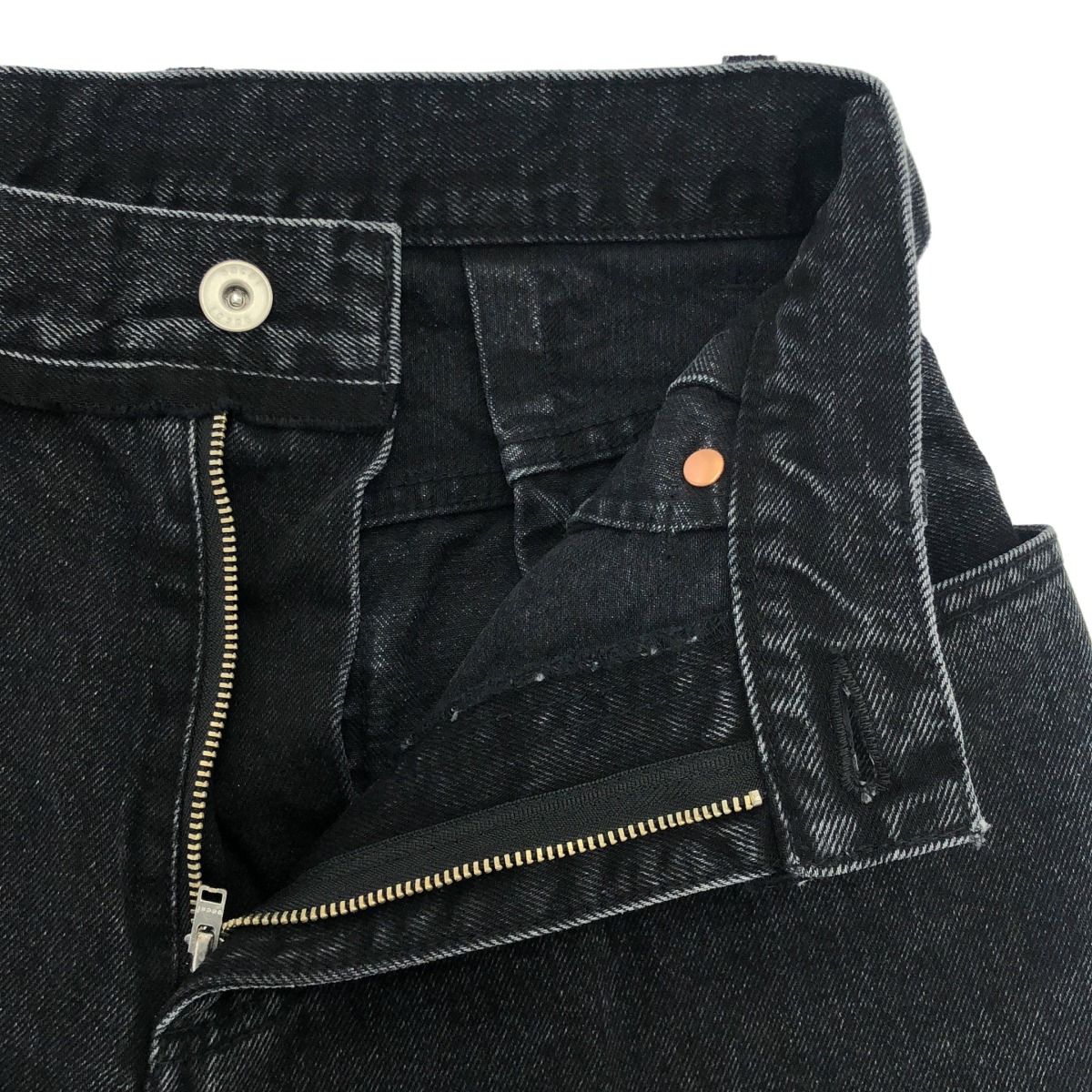 sacai（サカイ）デニムパンツ ブラック 美品 sacai サカイ デニムパンツ ジーパン ブラック ダメージ加工