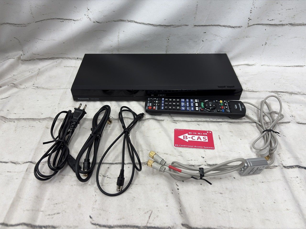 Panasonic パナソニック 2 TB 2チューナー ブルーレイレコーダー DIGA DMR-2 W 202