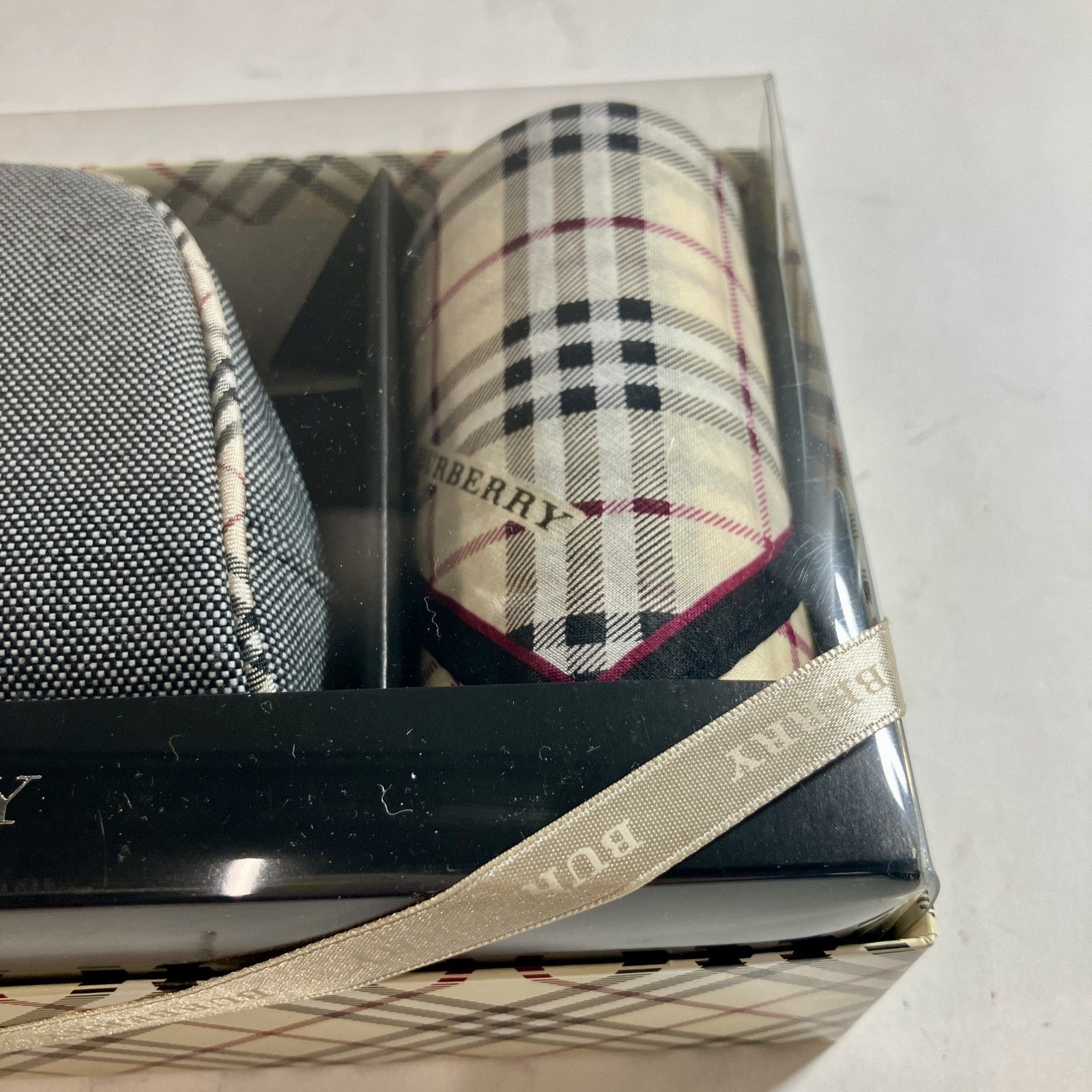 ☆ BURBERRY バーバリー ポーチ ノバチェック ハンカチ ポーチ ギフト