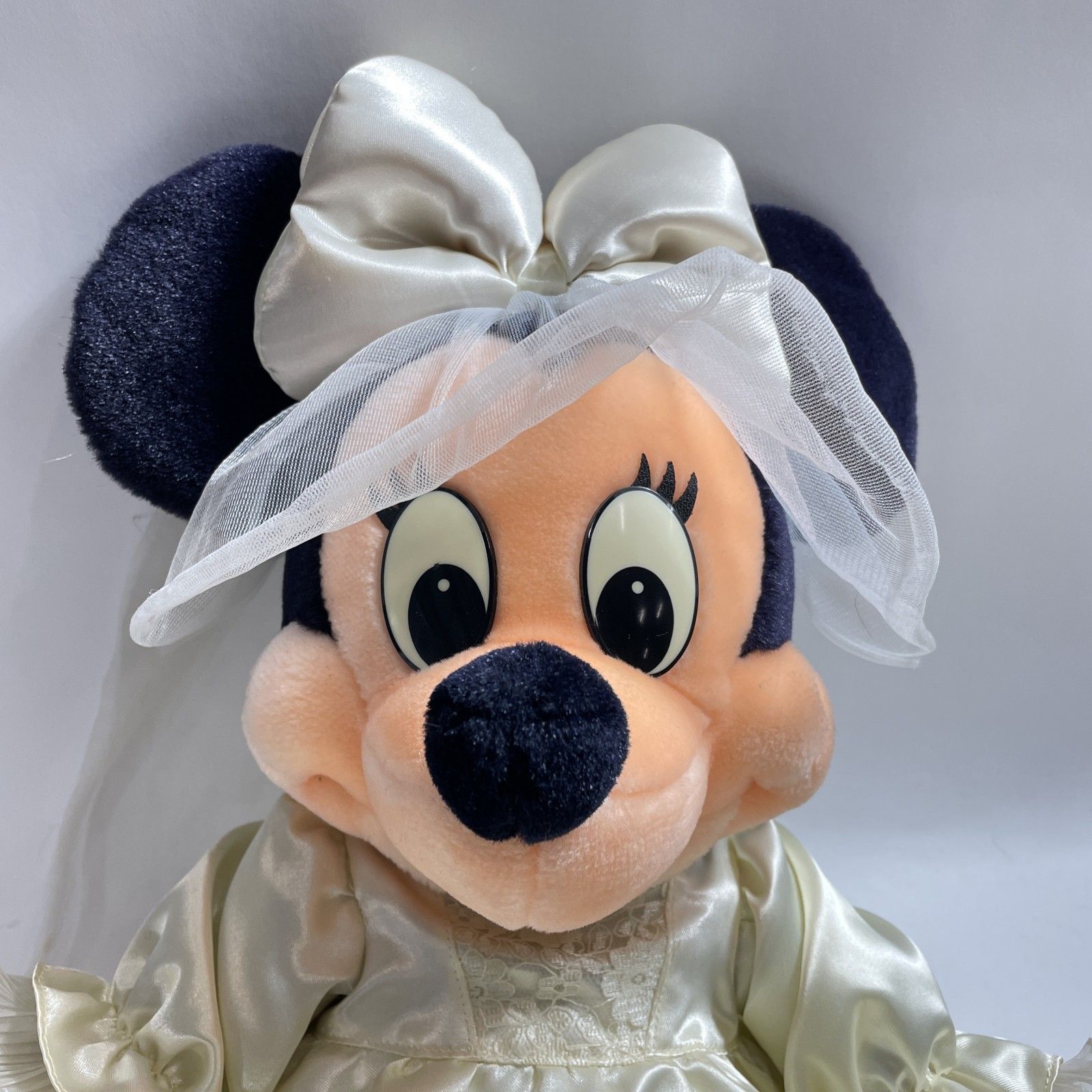 ☆ Disney ディズニー レア ミニー ウェディングドレス ぬいぐるみ