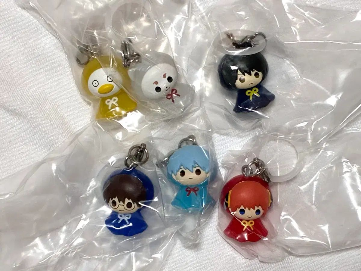 銀魂 缶バッジスタンド 銀時 神楽 新八 定春 万事屋 202410130347 銀魂