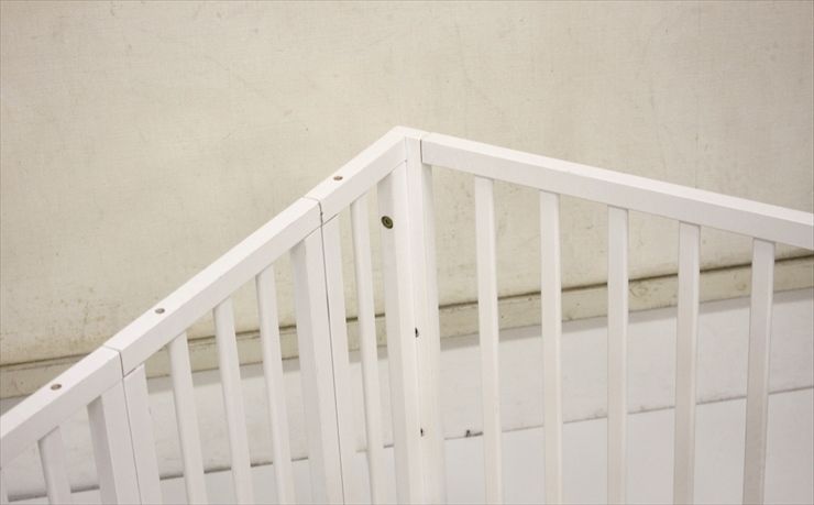 パタン2 折りたたみミニベビーベッド ホワイト 大和屋製 寝台サイズ キャスター付 新生児OK クリーニング済み