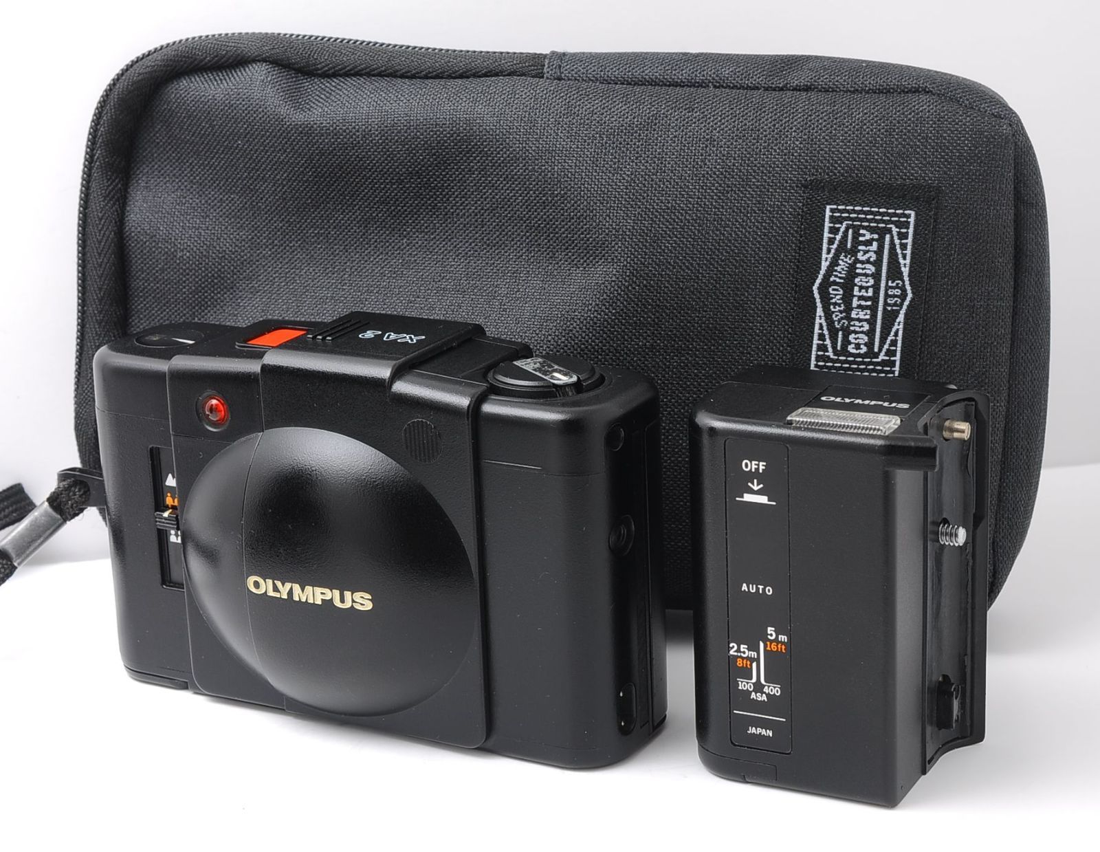 OLYMPUS XA2 フィルムカメラ 35mm 動作良好 A11フラッシュ付属 ケース