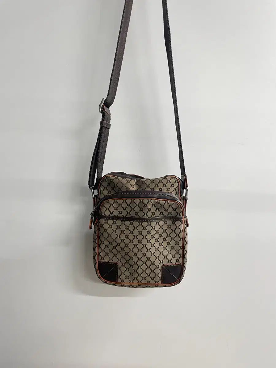 Celine セリーヌ クロスバック ユニセックス