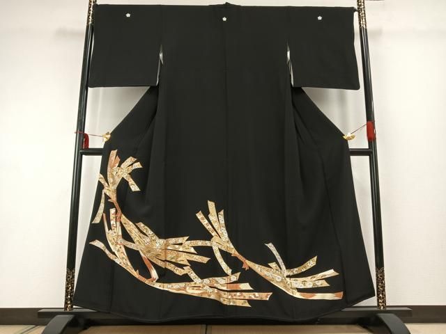 平和屋着物●豪華黒留袖 駒刺繍 熨斗花文 金彩 正絹 fy