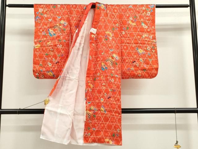 平和屋着物 七五三 女の子 ３歳 祝着 三つ身 被布セット 網目舞蝶草花文 金彩 ze