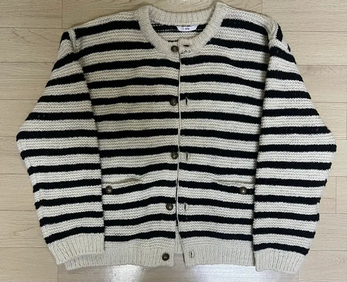 m STUオフセ ライフ ストライプ カーディガン