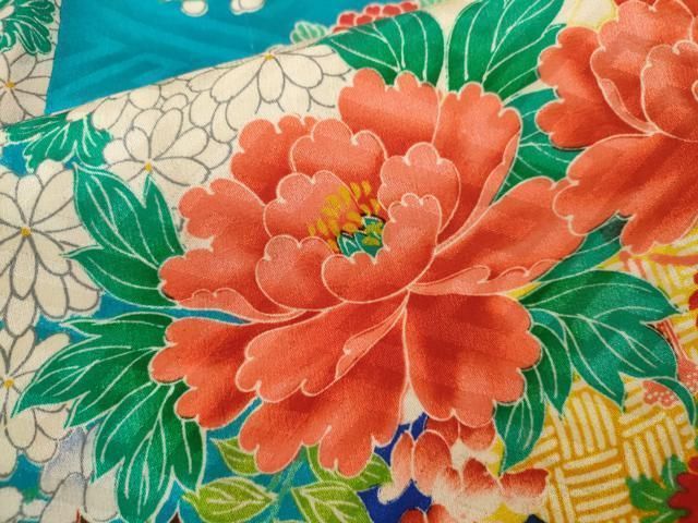 平和屋着物∵アンティーク 大正ロマン 女の子 十三参り 子供 祝着 花車文 逸品 CAAZ7102ze 十三参り 子供 大正ロマン 草花 立波文 一つ身