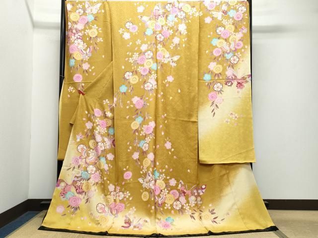 平和屋着物●押切もえ　MOE OSHIKIR　振袖　舞蝶花文　金通し地　仮絵羽　逸品　未使用　CABA6139vf 平和屋着物○押切もえ MOE OSHIKIR 振袖 舞蝶花文 金通し地 仮絵羽