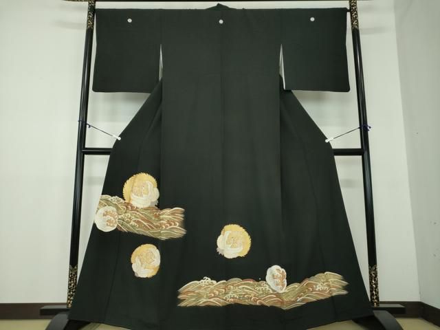 平和屋着物●豪華黒留袖 駒刺繍 立波鶴の丸 金彩 正絹 ps