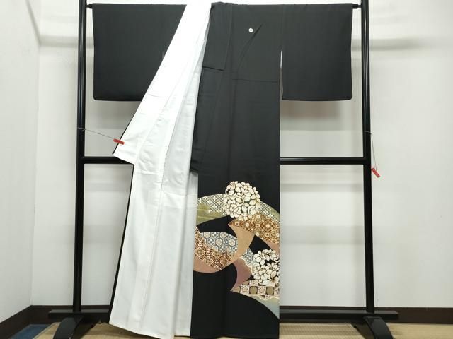 平和屋着物 豪華黒留袖 駒刺繍 吉祥花唐草文 金彩 正絹 vf