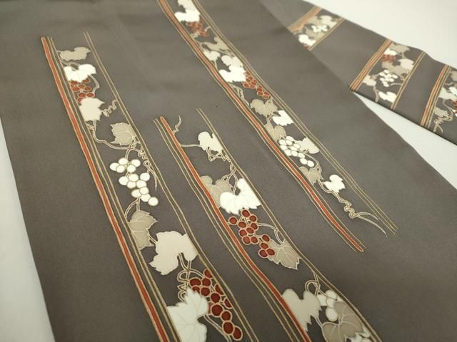 平和屋着物○塩瀬 九寸名古屋帯 葡萄蔦の葉文 金彩 正絹 逸品