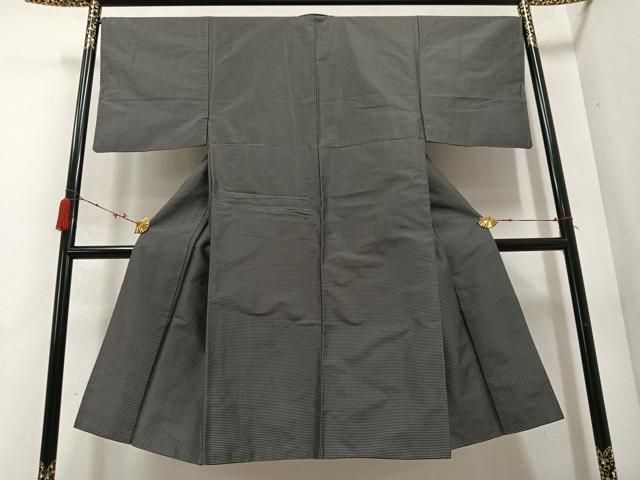 平和屋着物●男性 紬 アンサンブル 亀甲絣 黒地 正絹 ph