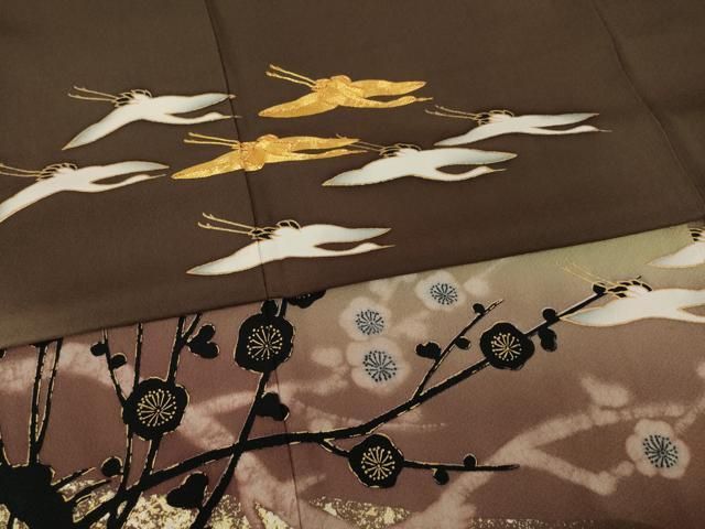 豪華色留袖 駒刺繍