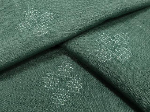 平和屋着物 結城紬 80亀甲 飛び亀甲柄 舞花文 正絹 gh