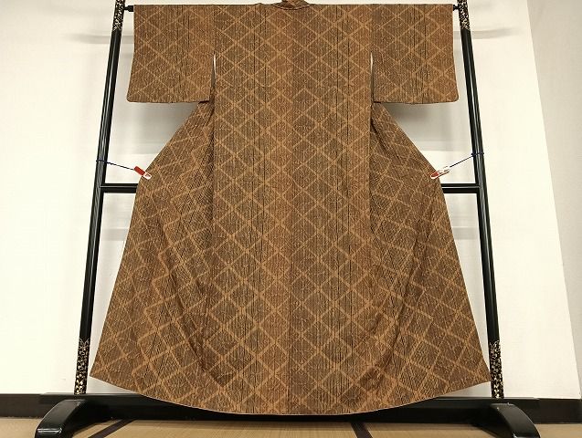 平和屋着物 上質な紬 絞り 菱文 正絹 zg