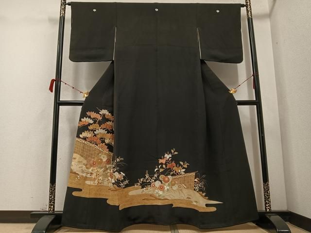 平和屋着物 豪華黒留袖 駒刺繍 枝花文 金彩 正絹 ph